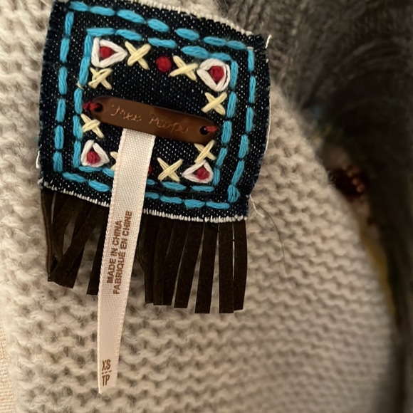 Vintage Free People 100% wool long vest sweater Aztec print - Picture 7 of 9